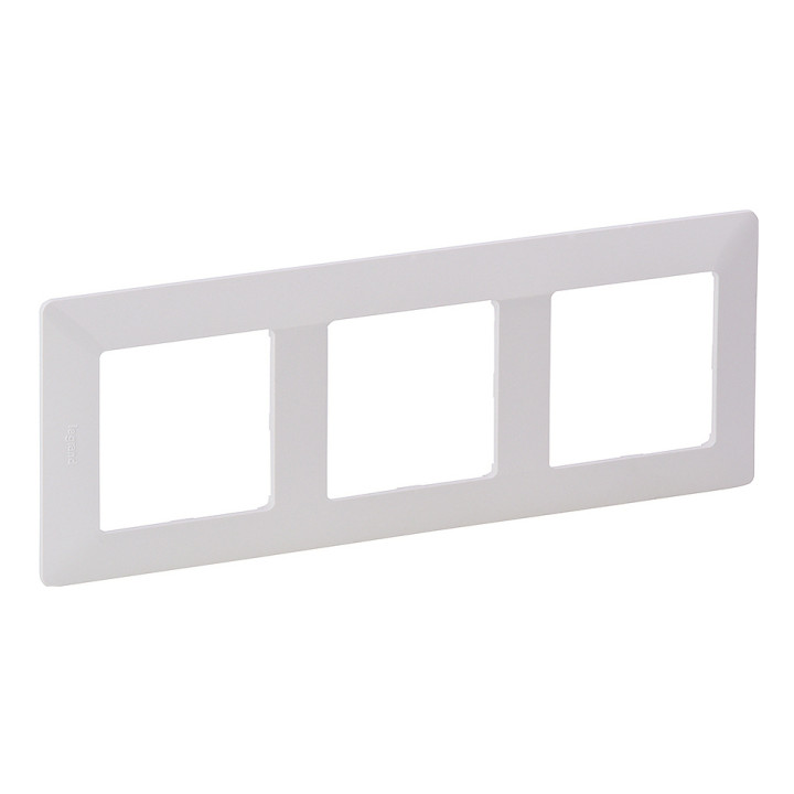 Рамка 3 поста Legrand 754003 Valena Life, білий, пластик · Legrand · legrand-754003