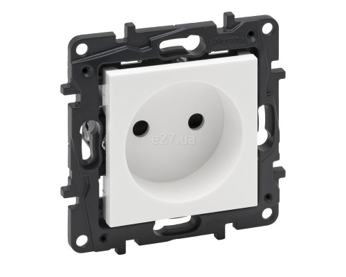 Розетка 220В Legrand 863119 Niloe Step, 16A, білий, пластик, без заземлення, без захисної кришки, без шторок, для врізного монтажу