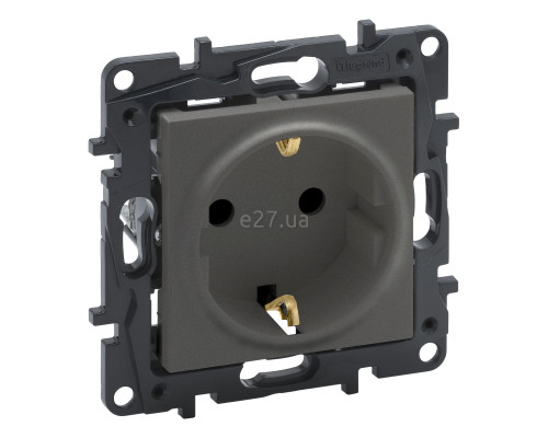 Розетка 220В Legrand 863421 Niloe Step, 16A, сталь, пластик, із заземленням, Schuko, без захисної кришки, без шторок, для врізного монтажу
