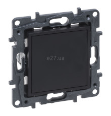 Заглушка Legrand 863500 Niloe Step, чорний, пластик, для врізного монтажу