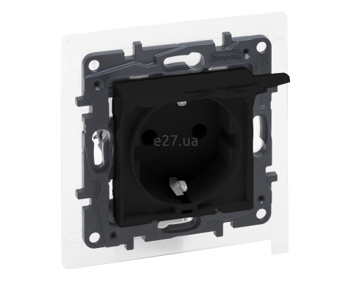 Розетка 220В Legrand 863523 Niloe Step, 16A, чорний, пластик, із заземленням, Schuko, ip44, із захисною кришкою, без шторок, для врізного монтажу