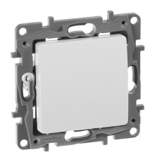 Вимикач 1-клавішний Outlet Legrand 672201 Etika, білий, пластик, без підсвітки та індикації, для врізного монтажу