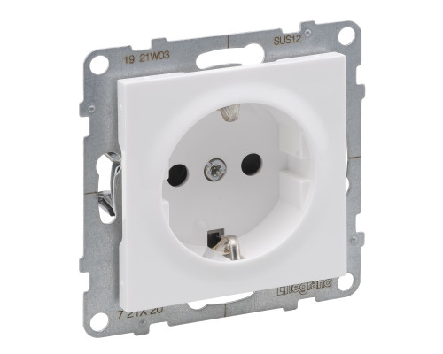 Розетка 2К+З 16А/250В зі шторками Legrand SUNO біла