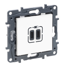 Розетка Legrand Niloe Step USB Тип С+C 15 Вт 5 В білий