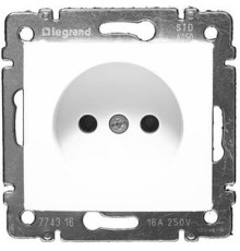 Розетка Legrand Valena DIY із заземленням білий