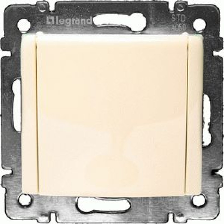 Розетка Legrand Valena DIY з заземленням з кришкою слонова кістка · Legrand · uk/rozetka-legrand-valena-diy-s-zazemleniem-s-kryshkoj-slonovay
