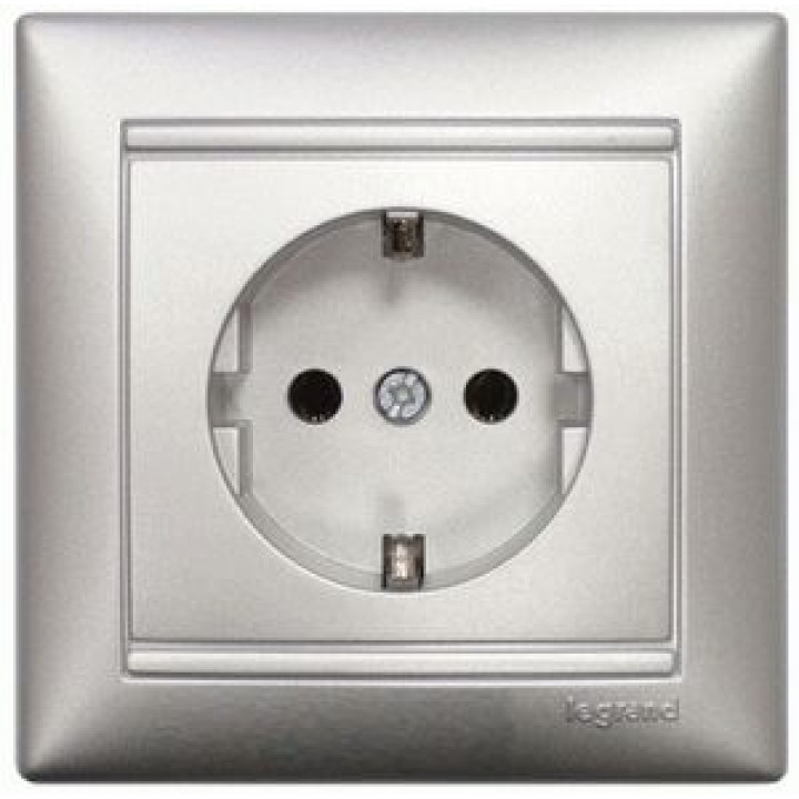 Розетка Legrand Valena із заземленням з рамкою алюміній · Legrand · uk/rozetka-legrand-valena-s-zazemleniem-s-ramkoj-alyuminij-7701