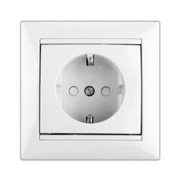 Розетка Legrand Valena із заземленням з рамкою білий · Legrand · uk/rozetka-legrand-valena-s-zazemleniem-s-ramkoj-belyj-774423