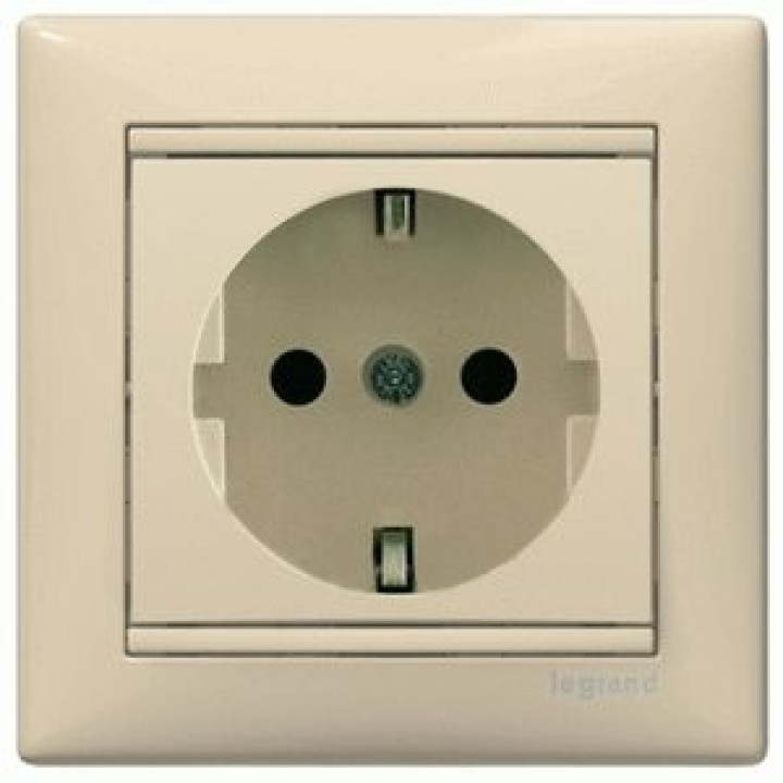 Розетка Legrand Valena із заземленням з рамкою слонова кістка · Legrand · uk/rozetka-legrand-valena-s-zazemleniem-s-ramkoj-slonovaya-kost