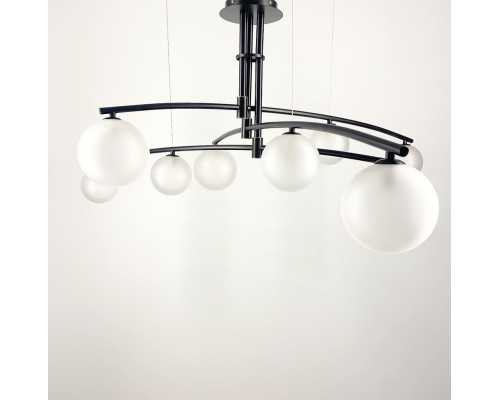 Aure - сучасна підвісна люстра в чорному каркасі