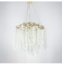 Люстра з імітацією флористичних мотивів в корпусі золотого кольору