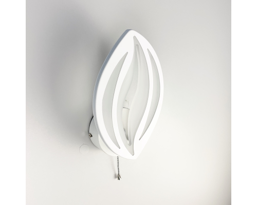 LED бра у формі пелюстки білого кольору