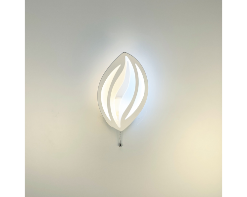 LED бра у формі пелюстки білого кольору