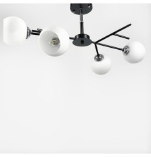 Люстра на 4 білих плафони в чорному корпусі 75х22 см