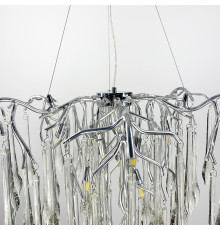 Люстра з скляними прозорими елементами