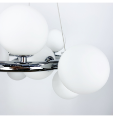 Підвісна люстра в хромі з білими плафонами