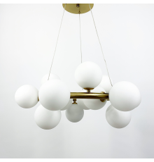 Підвісна люстра в латуні з плафонами двох кольорів