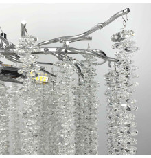 Вишукана видовжена люстра із кришталевими підвісами