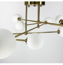 Стельова люстра в латунному корпусі з вигнутими ріжками на 9 ламп