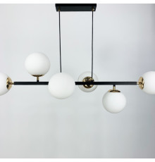 Люстра видовжена в чорному корпусі з білими плафонами