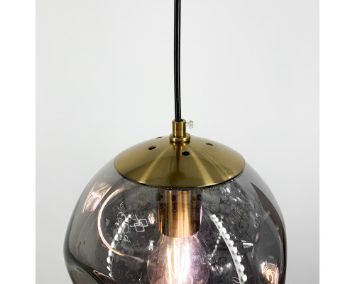 Cвітильник з м'ятим графітовим плафоном у латунному корпусі