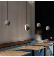 Підвіс MOON CONCRETE у вигляді розділеної сірої бетонної кулі