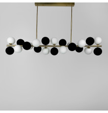 Видовжена латунна люстра HOLLY L з чорно-білими плафонами 120 см