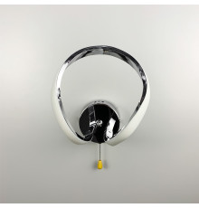 Світлодіодне бра у металевому корпусі кольору хром