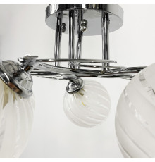 Люстра в срібному корпусі на 5 круглих плафонів
