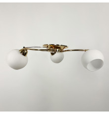 Золота люстра на 3 білих плафони