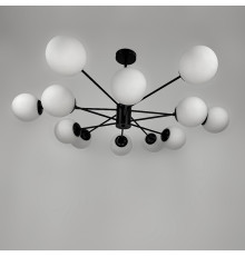 Мінімалістична чорна люстра на 12 білих матових плафонів