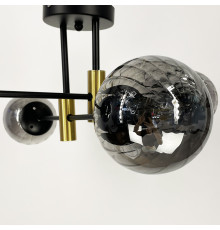 Люстра стельова в чорному корпусі на 4 графітових плафони із латунною фурнітурою