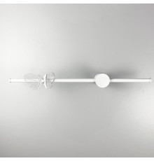 Бра у білому корпусі з метеликом зліва