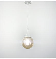 Підвісний світильник GOLF в білому корпусі із янтарним плафоном