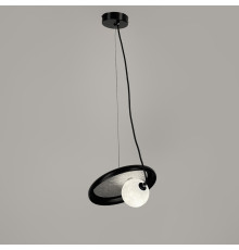 Підвіс із чорним корпусом та білим плафоном на магніті