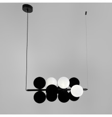 Видовжений чорний світильник на 4 білих та 8 чорних плафонів