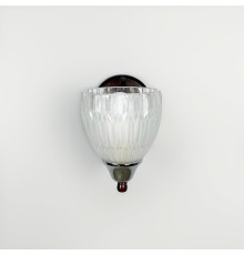 Бра у коричневому корпусі із неймовірним плафоном