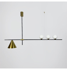 Видовжена люстра в чорному корпусі із латунними деталями