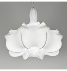 Люстра із білим фігурним абажуром Ø 80 см