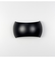 Бра у чорному заокругленому корпусі 18х10 см