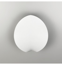 Біле бра у вигляді листочка 18х15 см