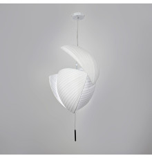 Люстра з 4-ма білими фігурними пластинами