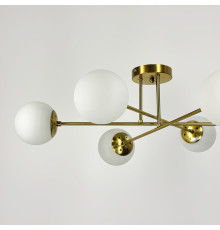 Люстра у латунному корпусі із 6-ма білими плафонами  Ø 73 см