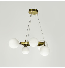 Кільцева люстра з 5 білими плафонами у латунному корпусі Ø 55 см