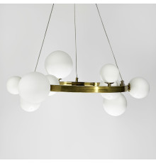 Кільцева люстра з 10 білими плафонами у латунному корпусі Ø 70 см