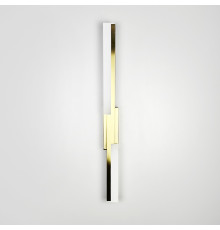 Ліве бра у видовженому латунному корпусі 60 см