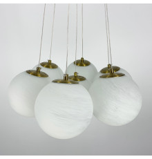 Люстра-пучок на 7 мармурових плафонів у латунному корпусі