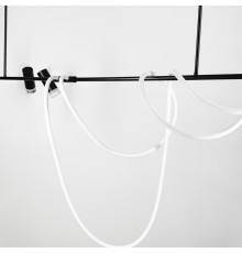 Стильна видовжена LED люстра із трьома спотами довжиною 180 см