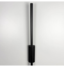 Мінімалістичний чорний настінний світильник в корпусі 80 см