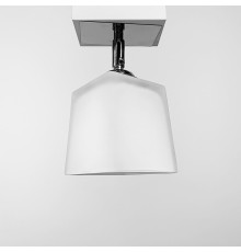 Світильник на 1 плафон в білому корпусі 10х10 см